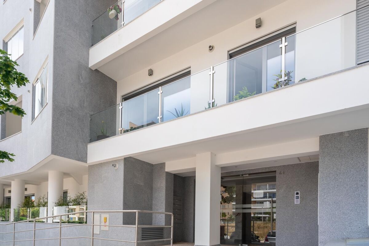 apartment for sale in Oeiras, Lisbon RSI012306577 Knight Frank