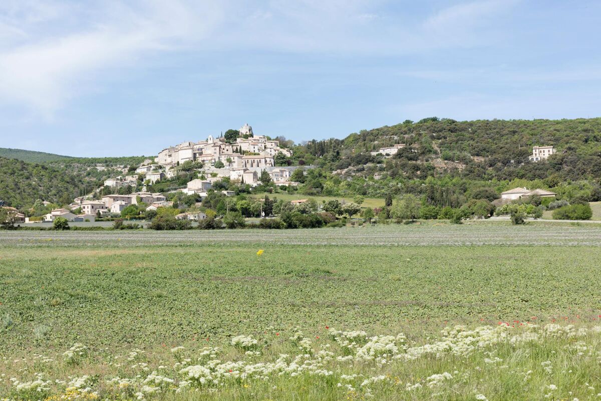 house for sale in Simiane La Rotonde, AlpesdeHauteProvence, Provence