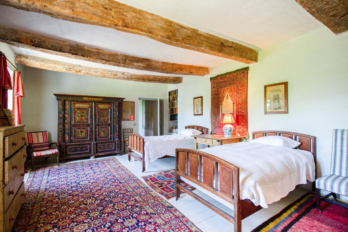house for sale in Simiane La Rotonde, AlpesdeHauteProvence, Provence