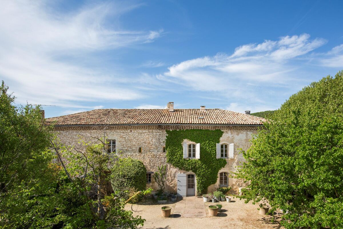 house for sale in Simiane La Rotonde, AlpesdeHauteProvence, Provence