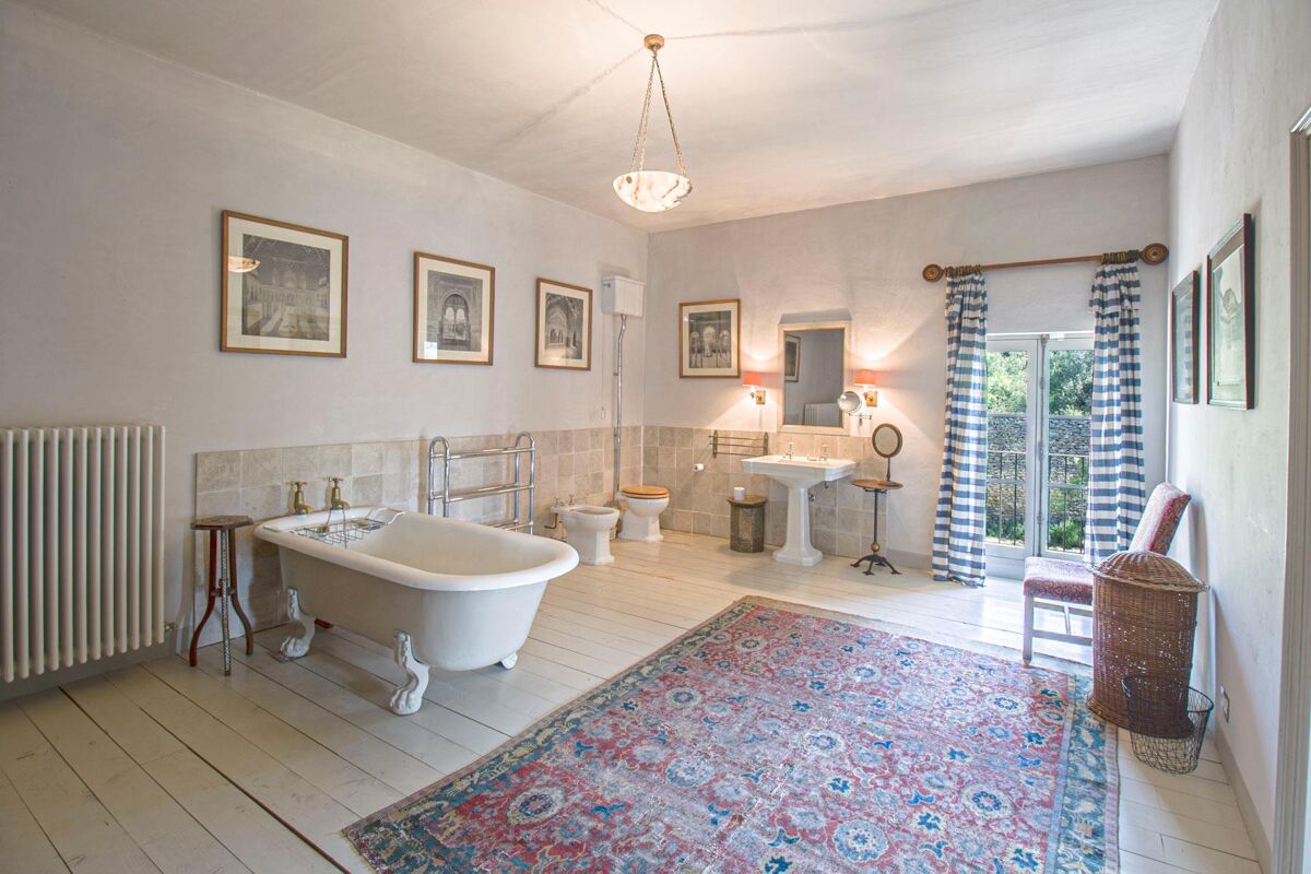 house for sale in Simiane La Rotonde, AlpesdeHauteProvence, Provence