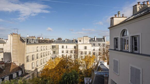 Picture of 2 bedroom apartment for sale.