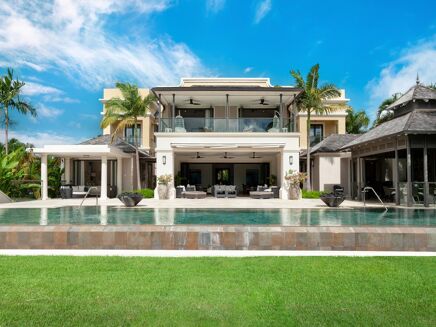 Picture of 5 bedroom house for sale.