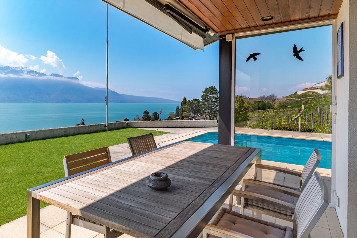 house for sale in Corseaux, Vaud RSI012338368 Knight Frank