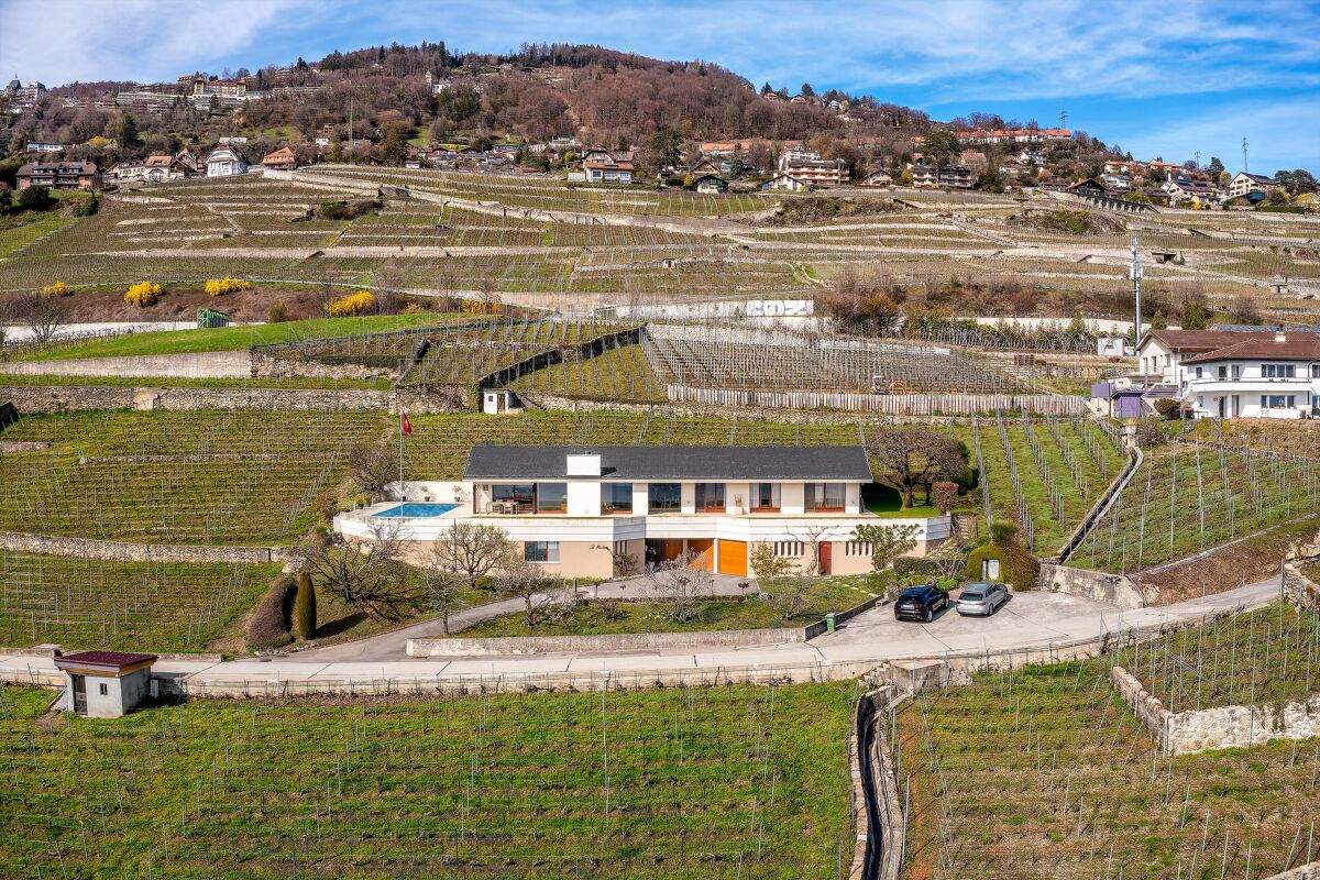 house for sale in Corseaux, Vaud RSI012338368 Knight Frank