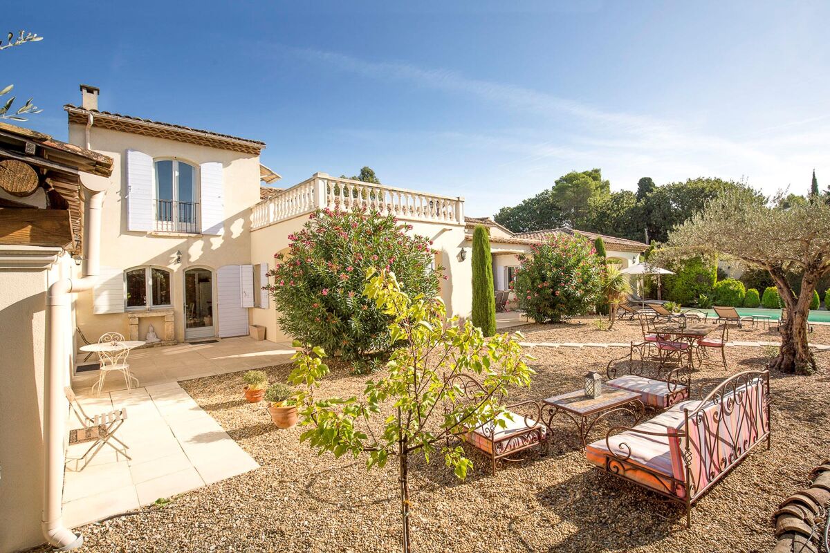 villa for sale in SaintRémydeProvence, BouchesDuRhône, Provence