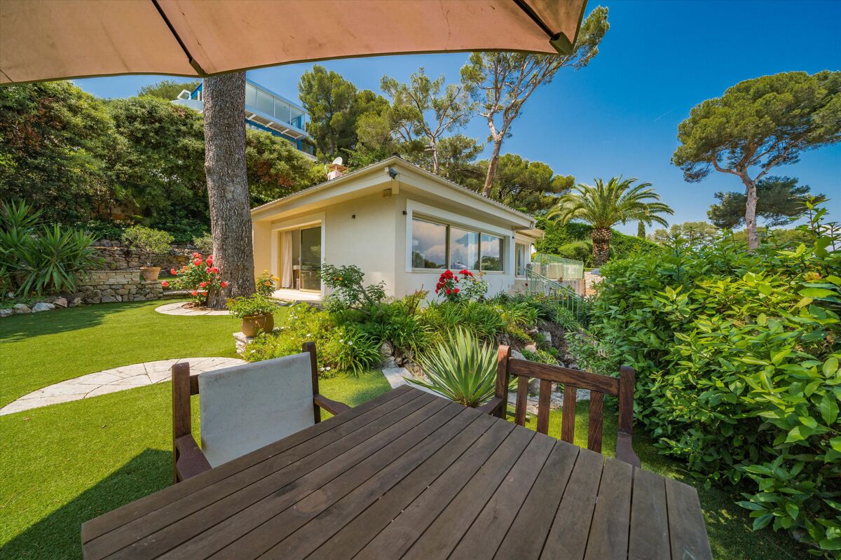 villa for sale in Cap d'Antibes, AlpesMaritimes, ProvenceAlpesCôte d
