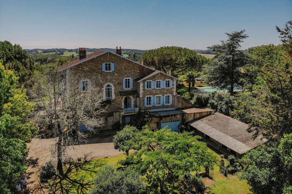 house for sale in Lamerton, Gers, MidiPyrenees RSI012391618 Knight Frank
