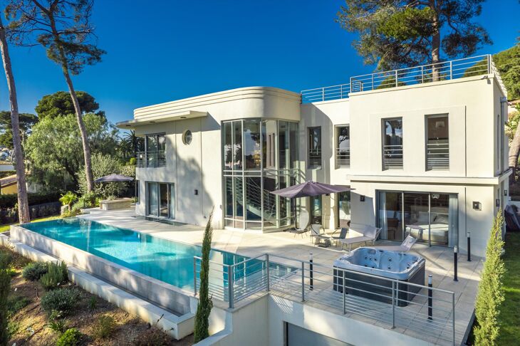 Picture of Juan-les-Pins, Alpes-Maritimes, Provence-Alpes-Côte d’Azur