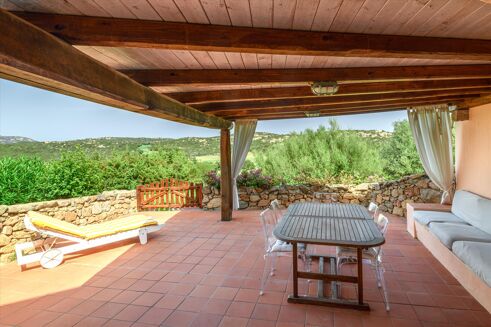 Picture of 3 bedroom apartment for sale.