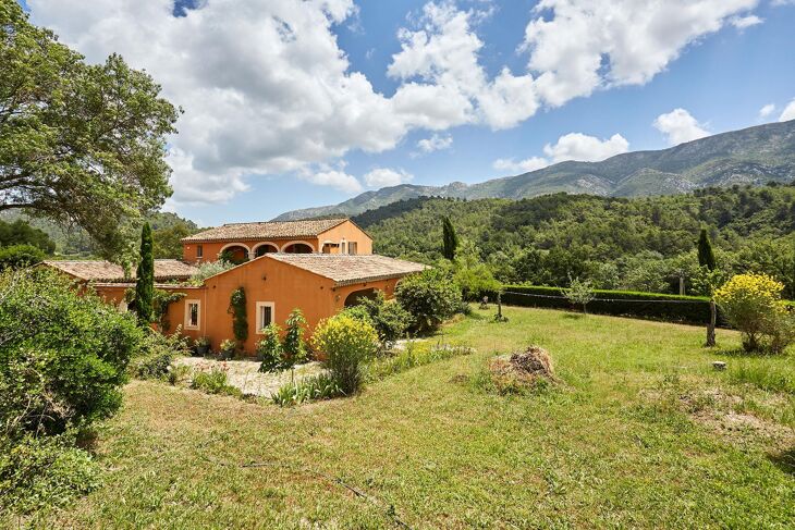 Picture of Vauvenargues, Bouches-du-Rhône, Provence-Alpes-Côte d`Azur