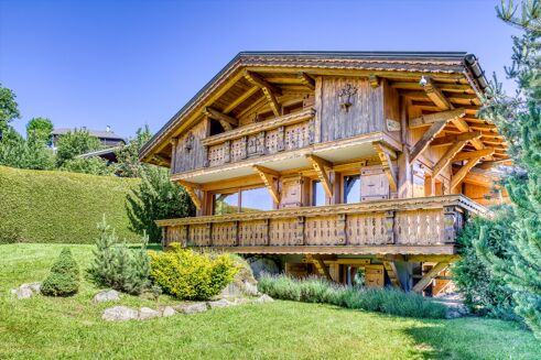 Picture of 3 bedroom chalet for sale.