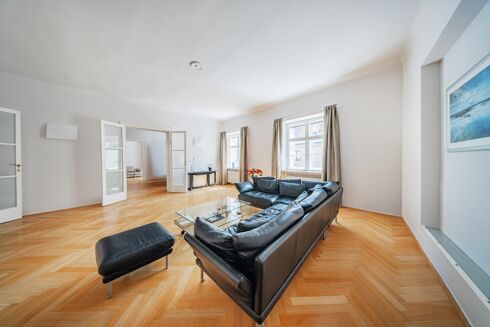 Picture of 3 bedroom apartment for sale.