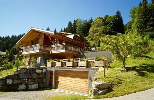 Picture of 4 bedroom chalet for sale.