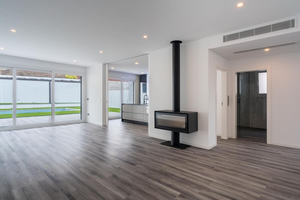 house for sale in Odivelas, Lisbon rsi012436154 Knight Frank