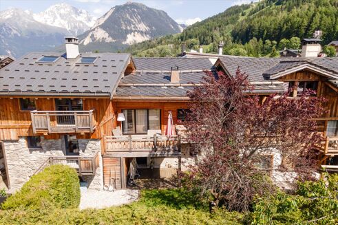 Picture of 3 bedroom chalet for sale.