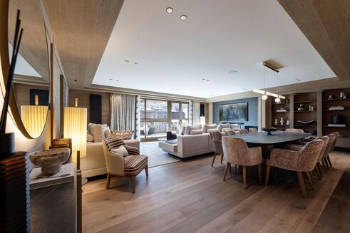 Picture of 4 bedroom apartment for sale.