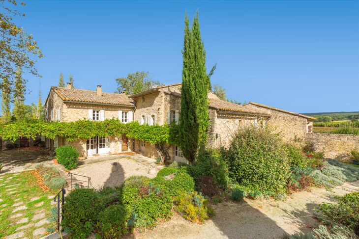 Picture of Menerbes, Vaucluse, Provence-Alpes-Côte d'Azur