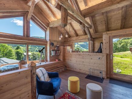 Picture of 2 bedroom chalet for sale.