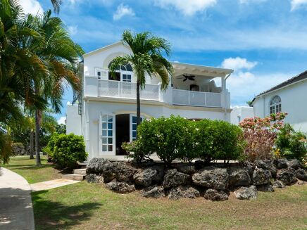 Picture of 3 bedroom villa for sale.