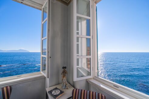 Picture of 2 bedroom apartment for sale.