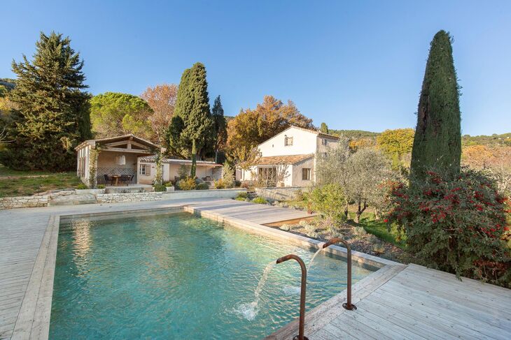 Picture of Saint-Saturnin-les-Apt, Vaucluse, Provence-Alpes-Côte d`Azur