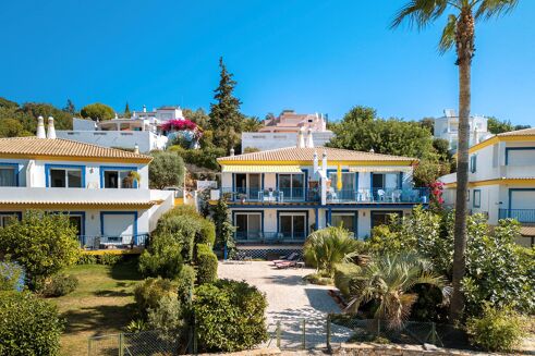 Picture of 4 bedroom villa for sale.