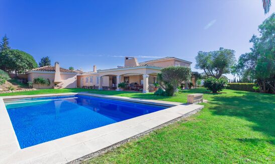 Picture of 6 bedroom villa for sale.