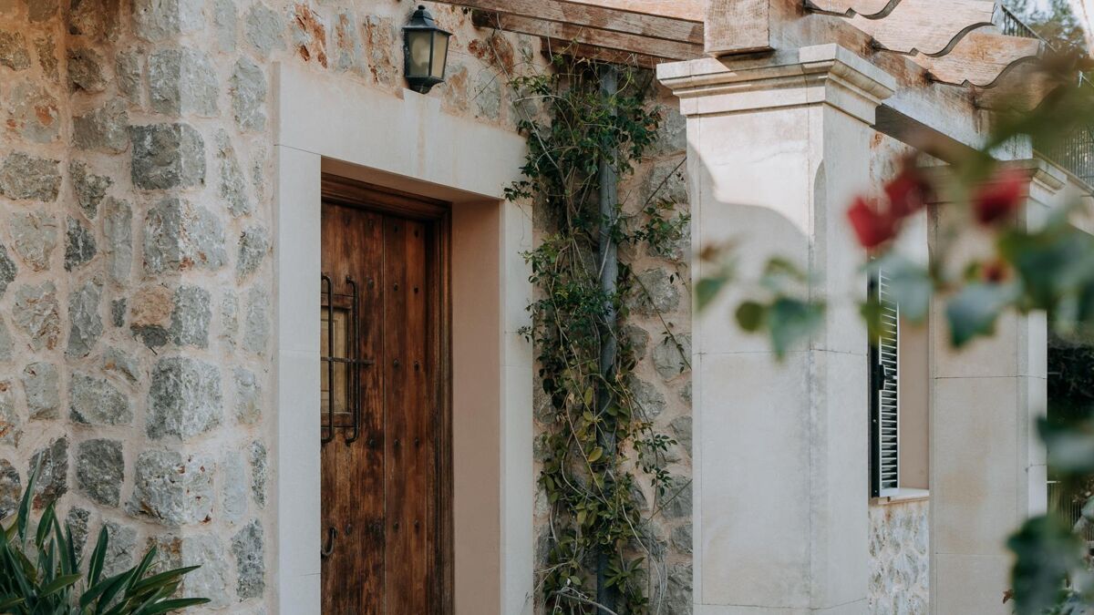 Deià: Renovated Stone Villa Above Cala Deià Cove — 4