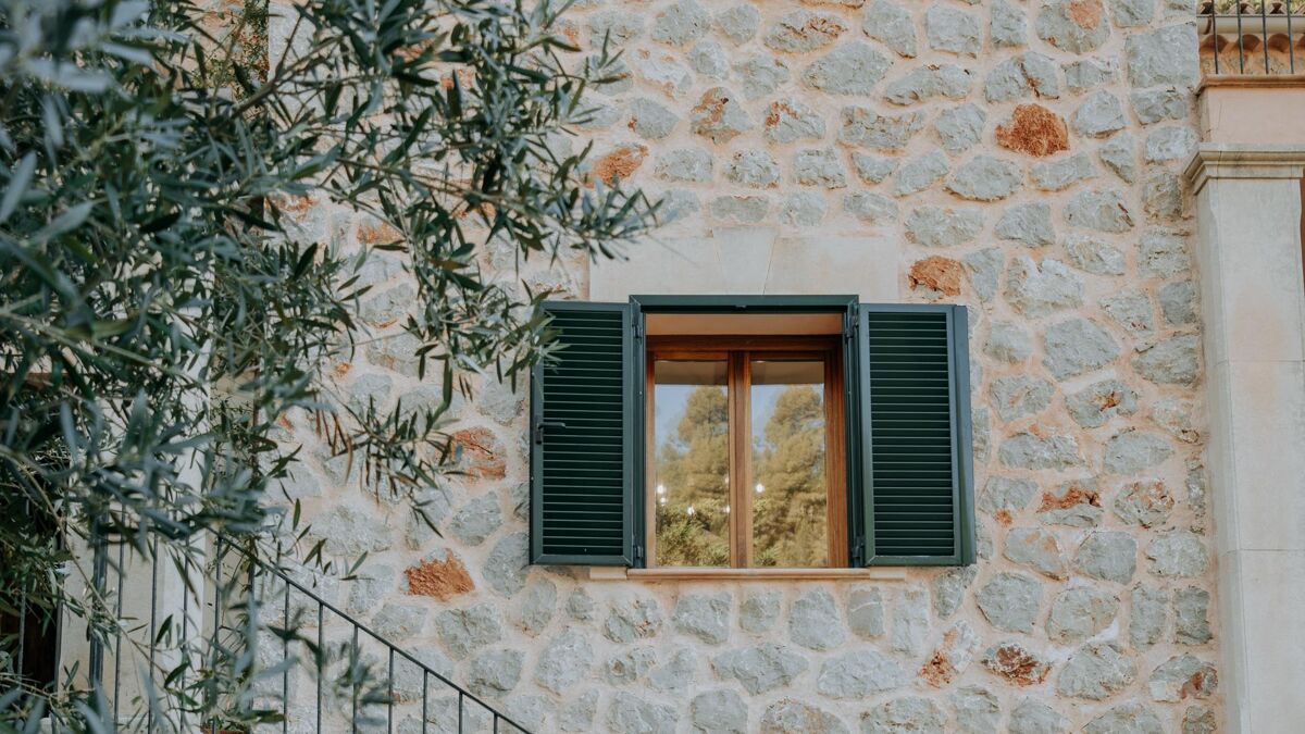 Deià: Renovated Stone Villa Above Cala Deià Cove — 1