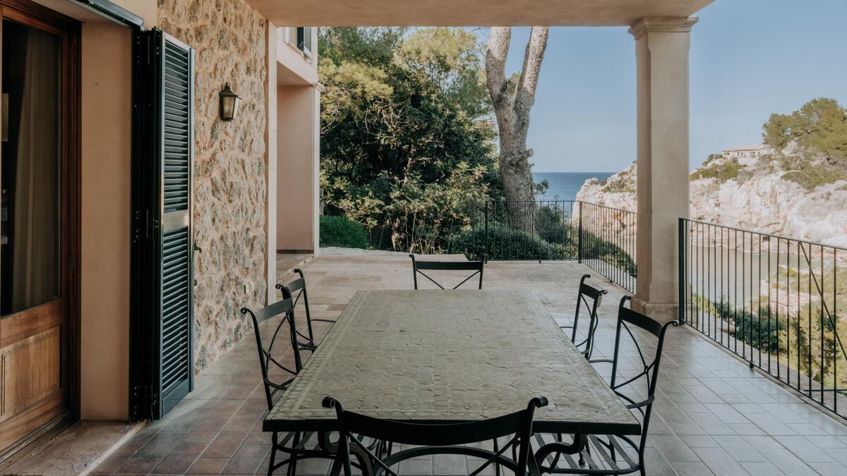 Deià: Renovated Stone Villa Above Cala Deià Cove — 5