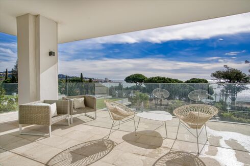 Picture of 2 bedroom apartment for sale.