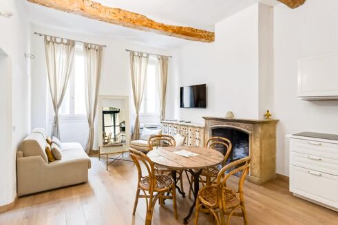 Picture of 2 bedroom apartment for sale.