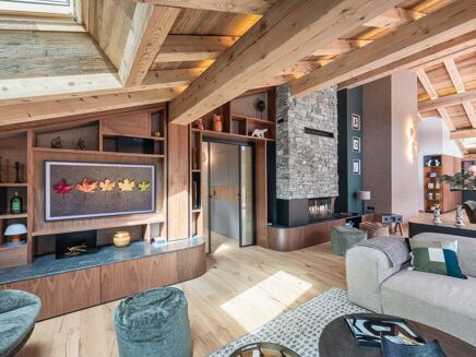 Picture of 3 bedroom apartment for sale.