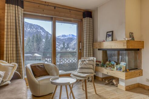 Picture of 2 bedroom apartment for sale.