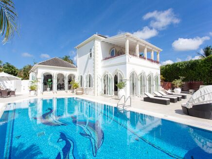 Picture of 6 bedroom villa for sale.