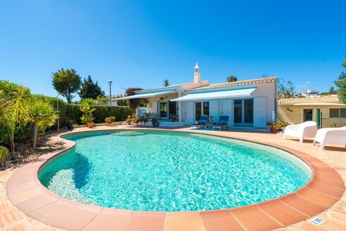 Picture of 2 bedroom villa for sale.