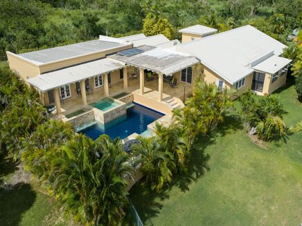 Picture of 5 bedroom house for sale.