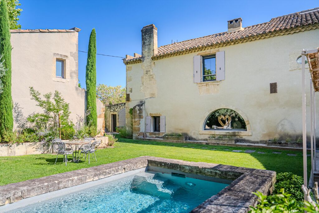 Image of Mouriès, Bouches-du-Rhône, Provence-Alpes-Côte d'Azur