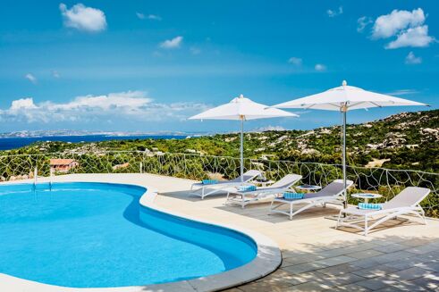 Picture of 3 bedroom villa for sale.