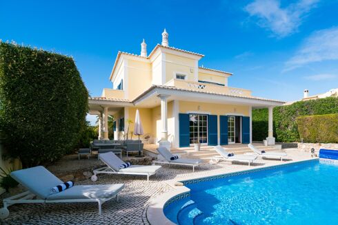 Picture of 3 bedroom villa for sale.