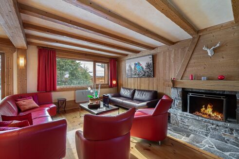 Picture of 5 bedroom chalet for sale.