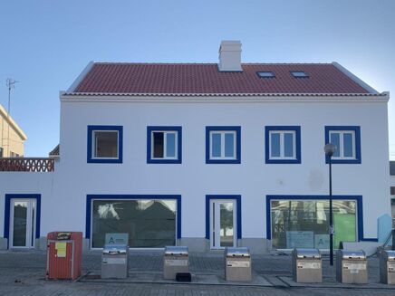 Picture of House for sale.