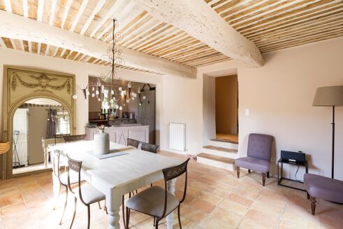 Picture of 3 bedroom house for sale.