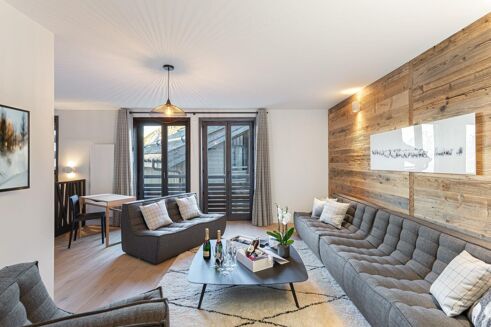 Picture of 4 bedroom duplex for sale.
