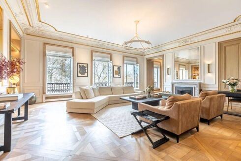 Picture of 2 bedroom duplex for sale.