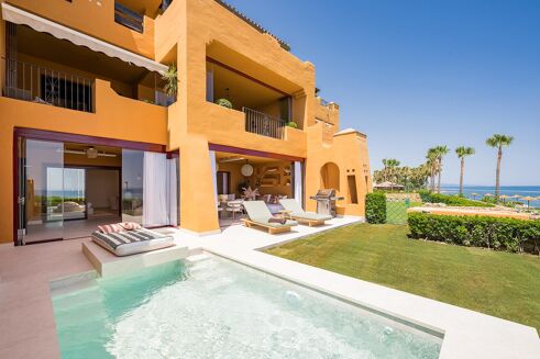 Picture of 4 bedroom apartment for sale.