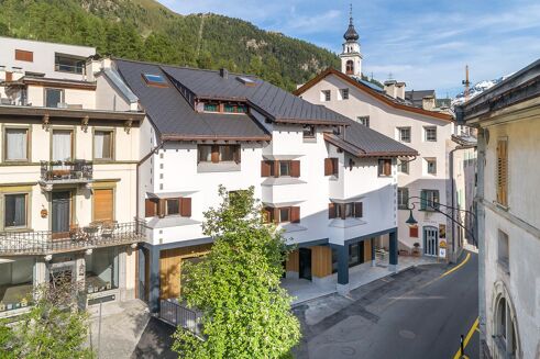 Picture of 3 bedroom apartment for sale.