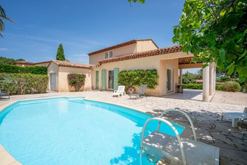 Picture of 3 bedroom villa for sale.