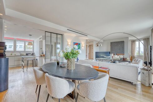 Picture of 2 bedroom apartment for sale.